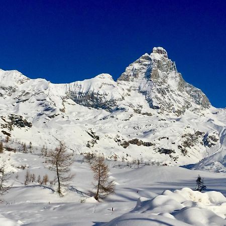 3 Chalets Aparthotel Breuil-Cervinia Exterior photo