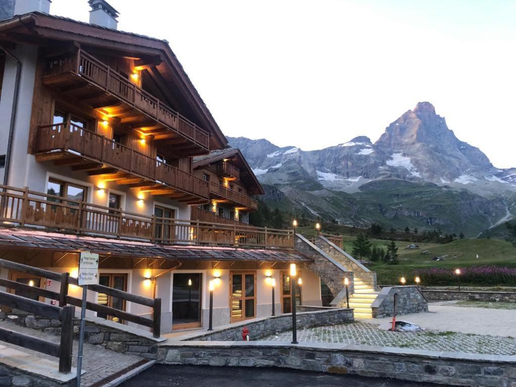 3 Chalets Aparthotel Breuil-Cervinia Exterior photo