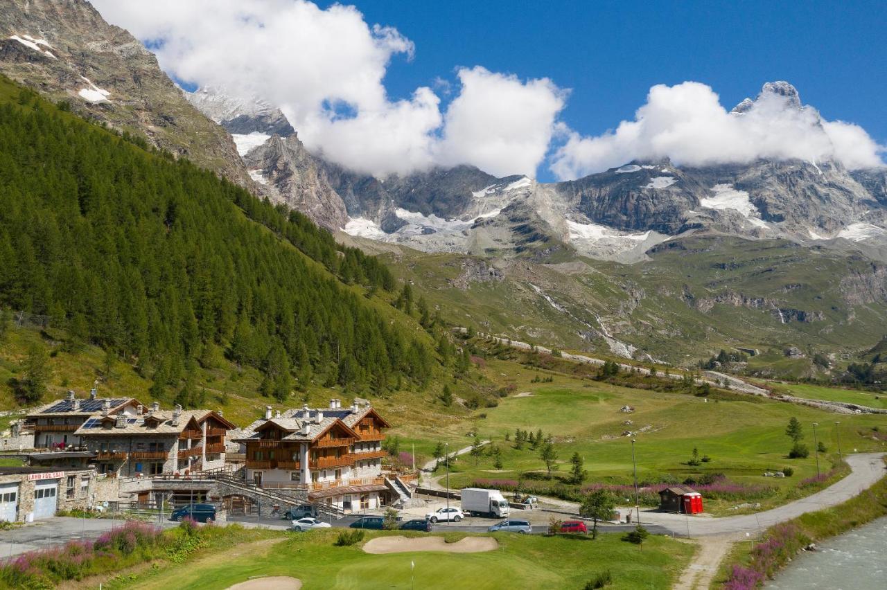 3 Chalets Aparthotel Breuil-Cervinia Exterior photo