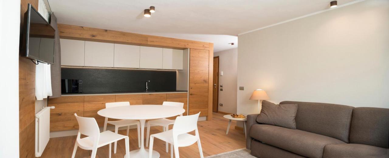 3 Chalets Aparthotel Breuil-Cervinia Exterior photo